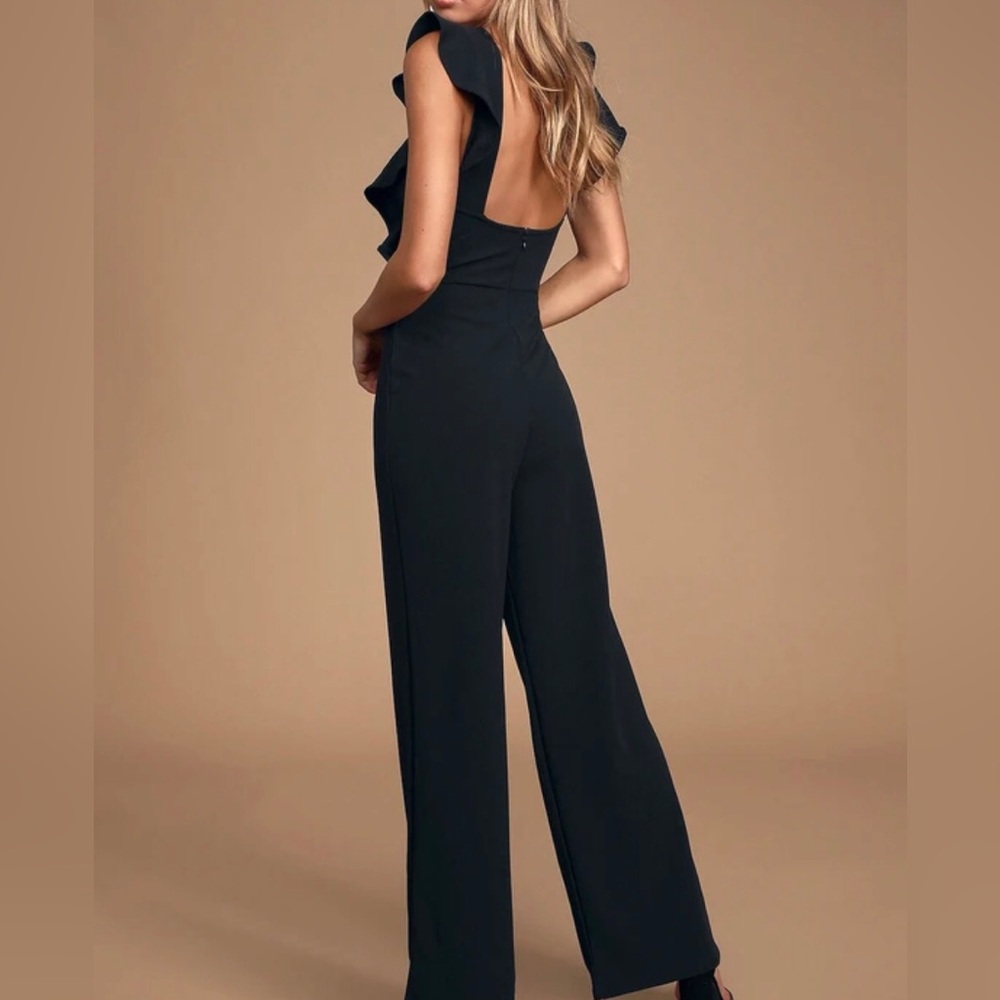 NWT M Lulu's Classic Black low back Ruffle Jumpsuit - Picture 3 of 11
